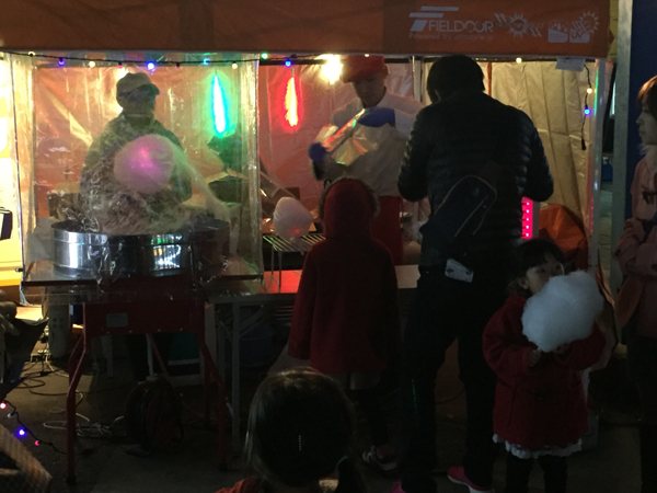 イルミネーションで光るわたあめFlash cotton candy販売